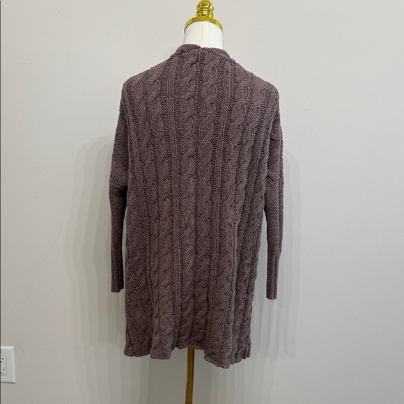 Free People Size XS Easy Cable Brown V-Neck Sweater - Picture 5 of 14